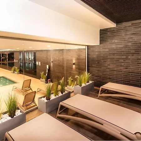 Klif Nadmorskie Tarasy كولوبرزيغ